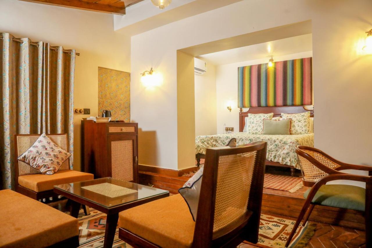 Blue Book At Gethia, Nainital Hotel Exterior photo