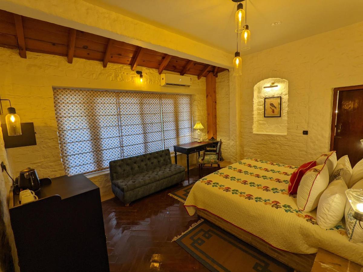 Blue Book At Gethia, Nainital Hotel Exterior photo