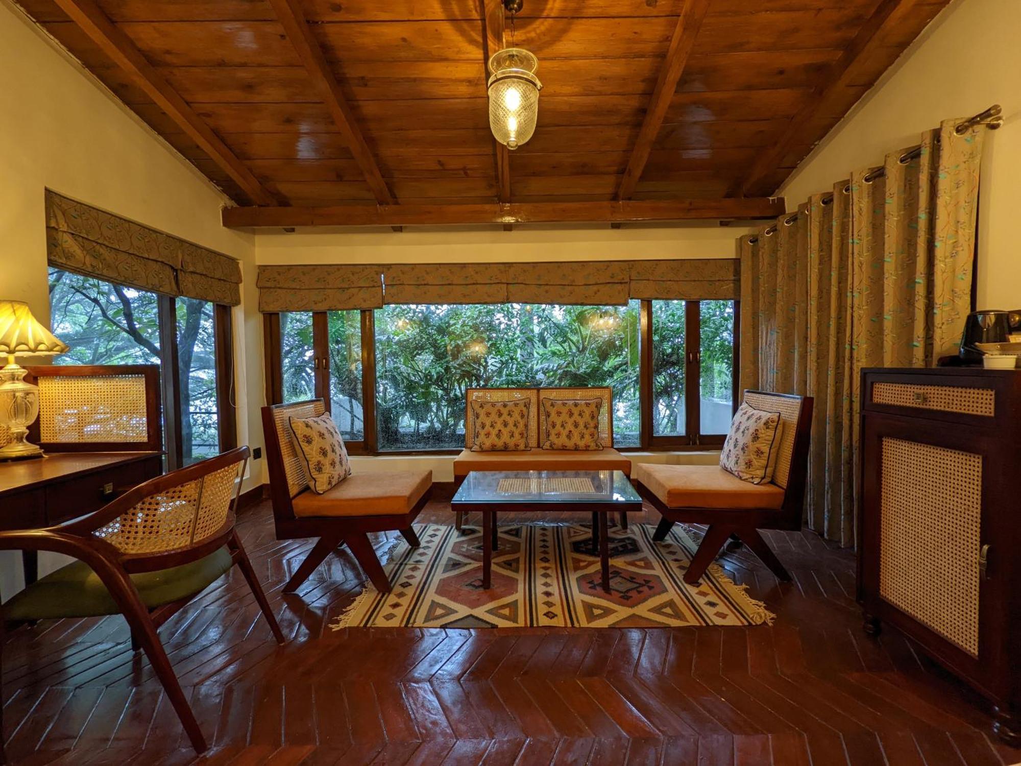 Blue Book At Gethia, Nainital Hotel Exterior photo